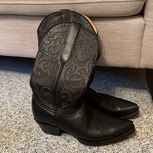 Authentic Cowgirl Boots size 8.5